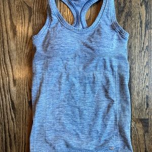 New balance womens top size medium